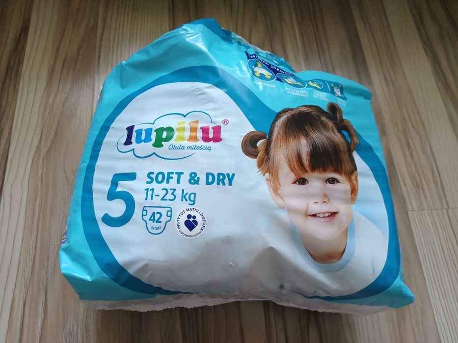 Pieluchy Pampersy firmy lupilu