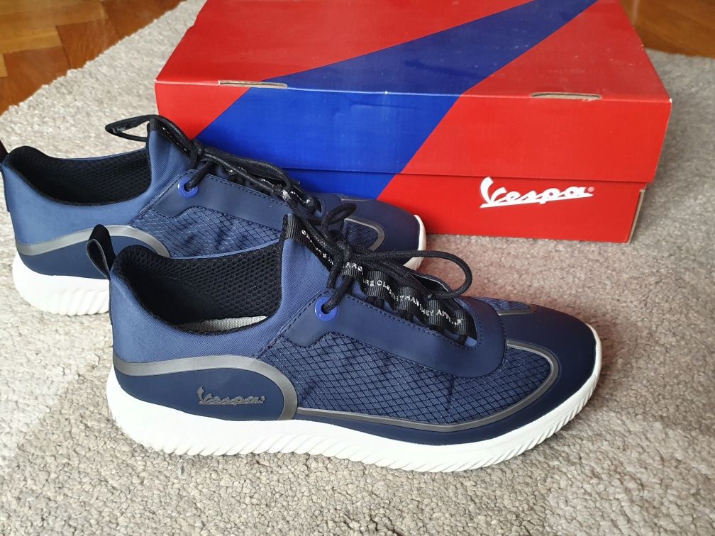 sneakersy adidasy  Piaggio Vespa r 40 idealne na  skutera :)