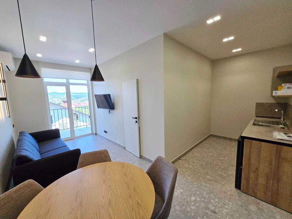 Квартира з ремонтом і терасою з видом на гори в Східниці, 2 поверх