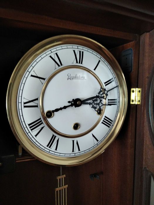Relógio de parede REGULADORA