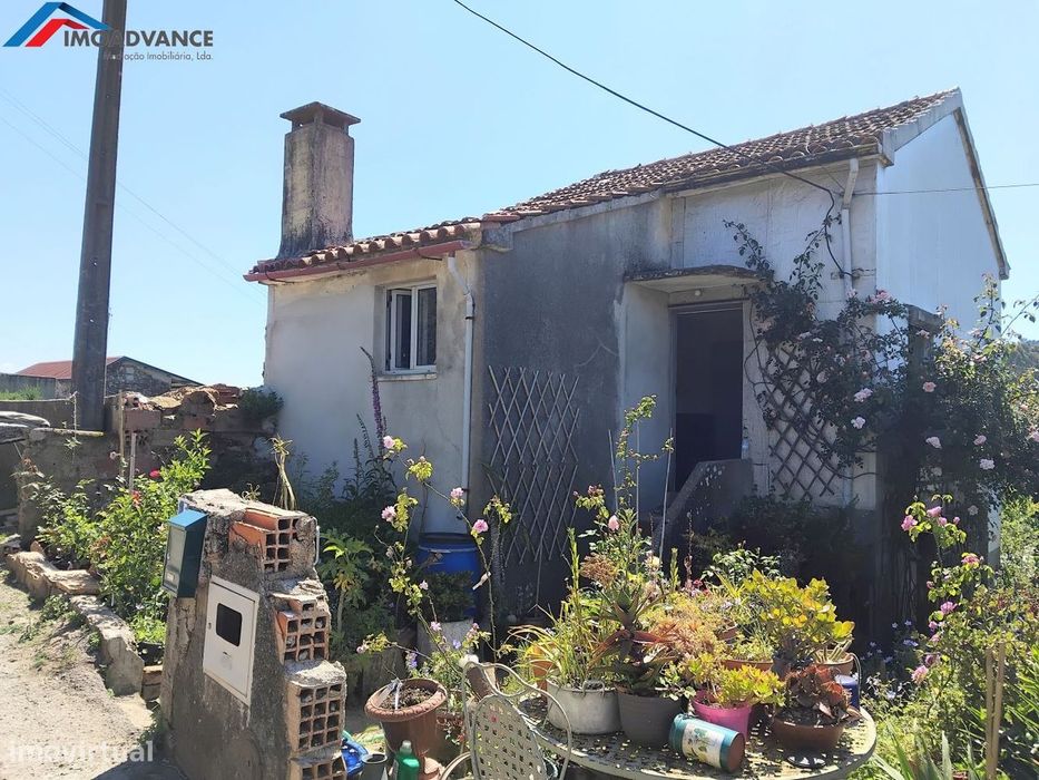 Casa com quintal na  Aveleira, Penacova, Coimbra