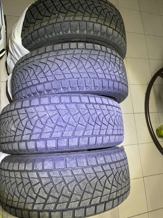 Зимова резина   255/55 R18 Bridgestone Blizzak DM-V2