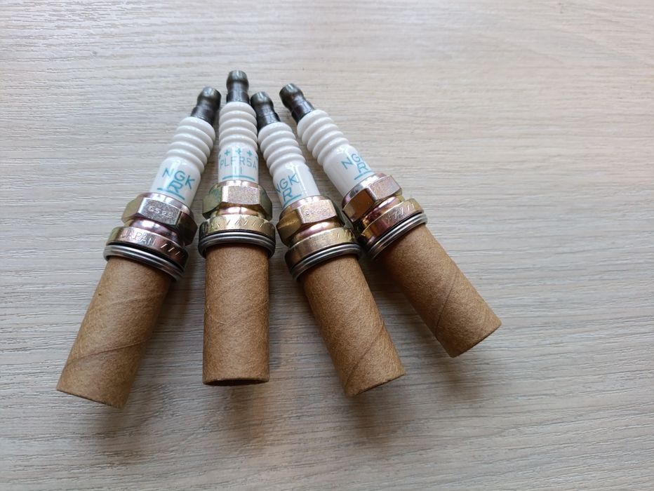 Свечи зажигания NGK 22401-5M015 NISSAN