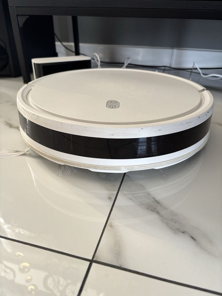 Robot sprzatajacy XIAOMI VACUUM E10.