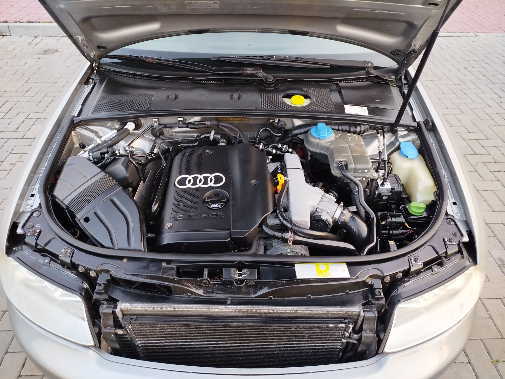 ** A4 B6 1.8 TURBO 150KM Benzyna Gaz sekwencja Rok 2003 Kombi klima **