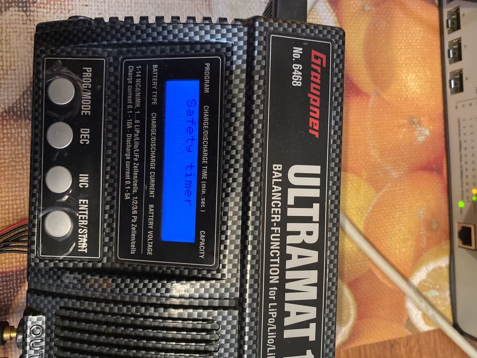 Aeromodelismo - Carregador de baterias Graupner ULTRAMAT 16S