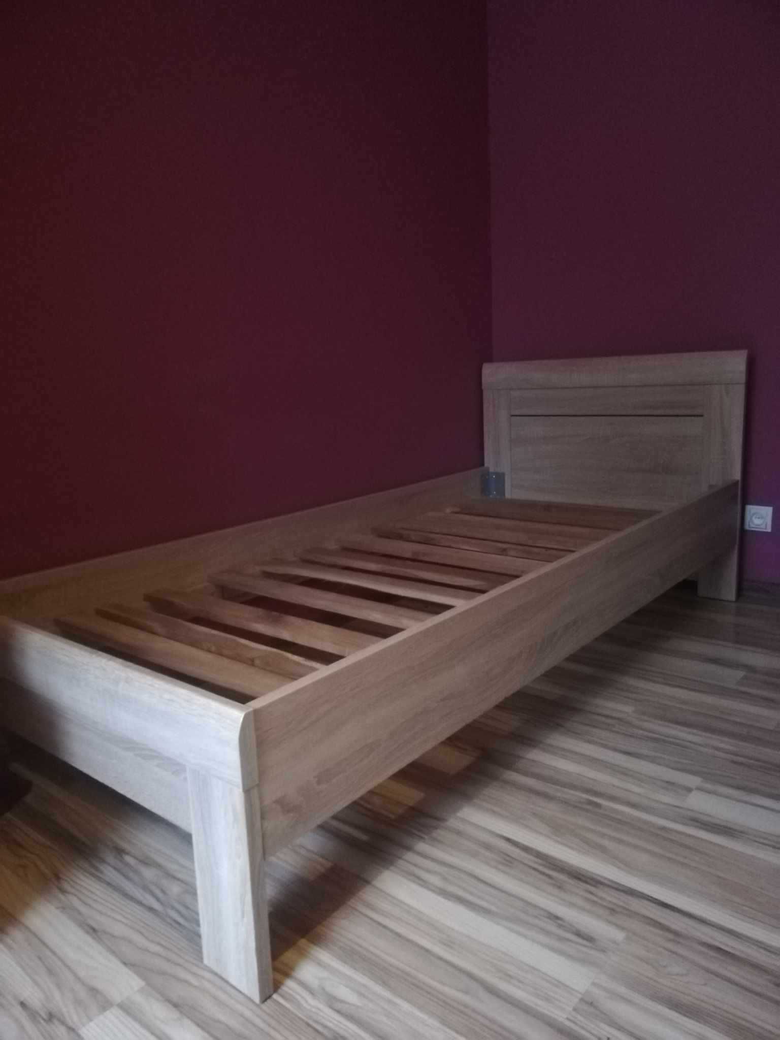 Łóżko bez materaca