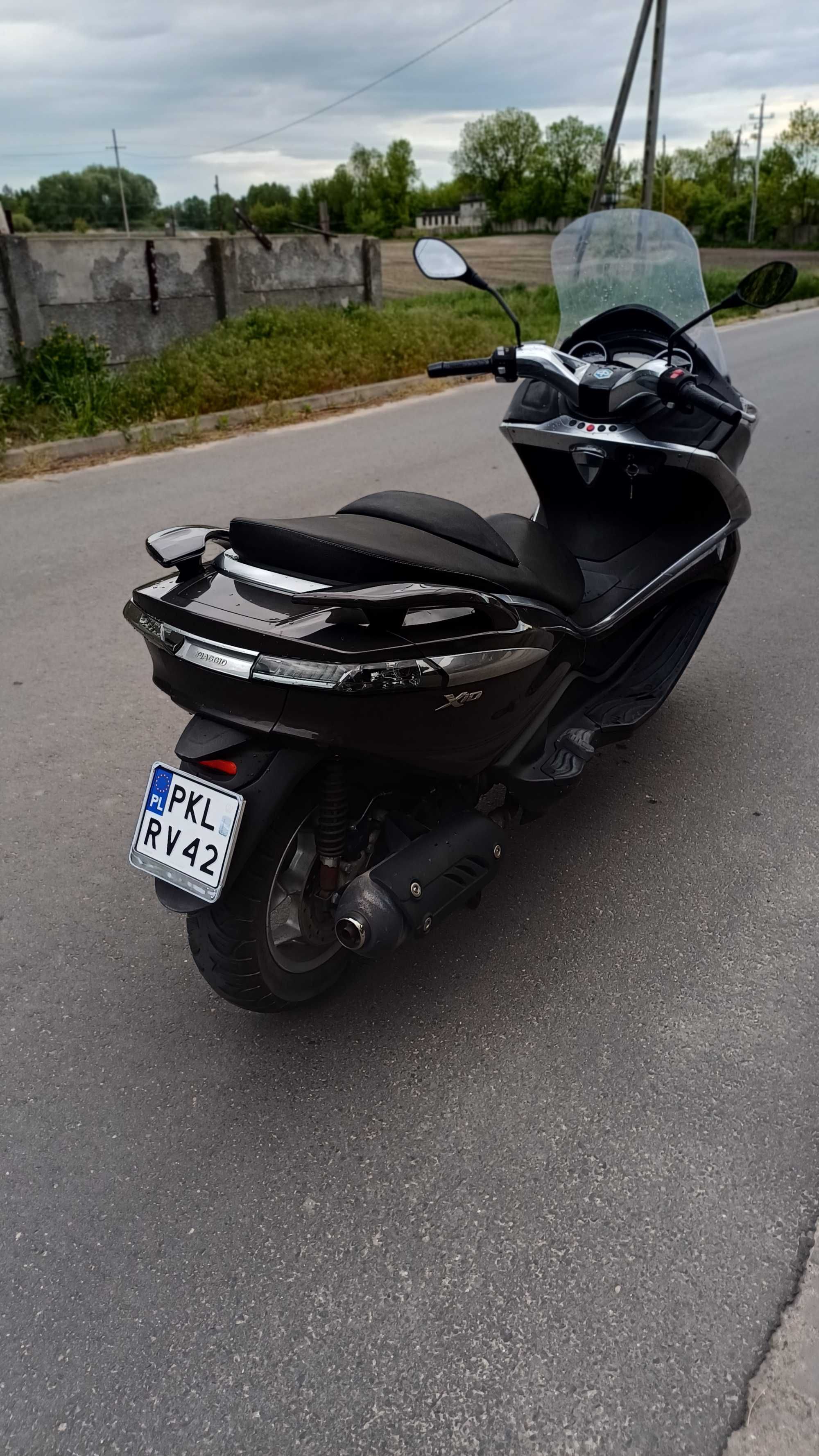 Piaggio x10 125 skuter