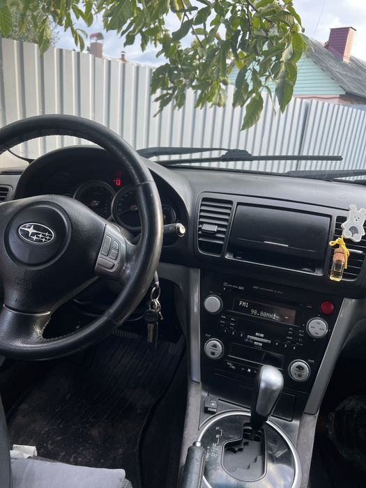 Автомобіль Subaru legacy