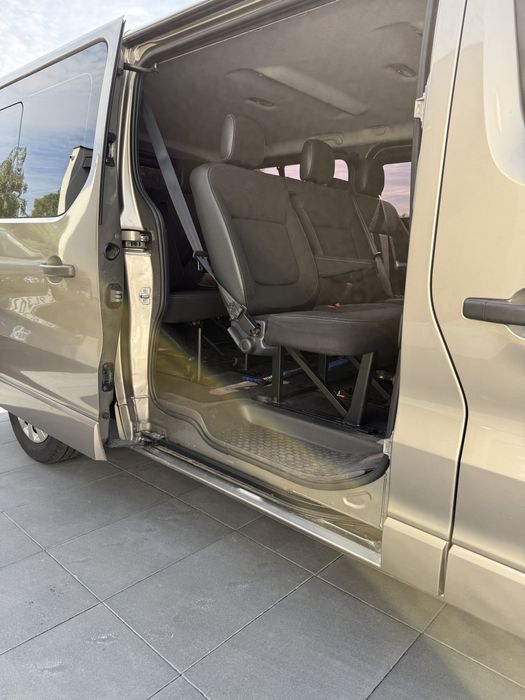 Wynajem, wynajmę busa, bus, busy 9 osobowy Opel Vivaro