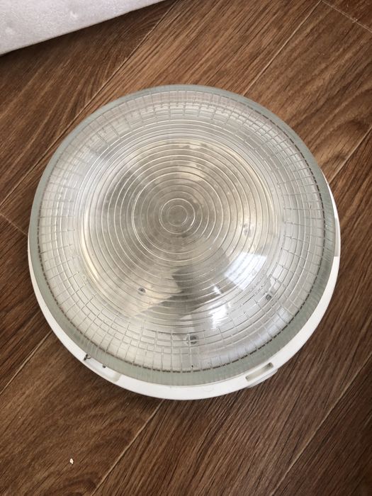 Люстра плафон з лампочкою