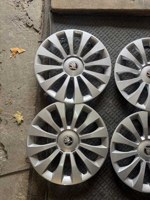 Колпаки  Skoda R15 оригинал 4шт