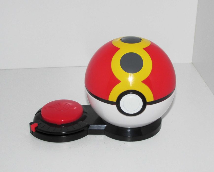 Rockruff + Repeat Ball Pokémon Surprise Attack Game, SA1