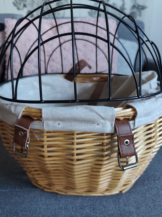 Koszyk wiklinowy na rower dla psa lub kota