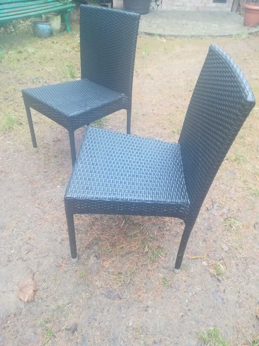 Zestaw mebli ogrodowych stół + 6 ksrzeseł