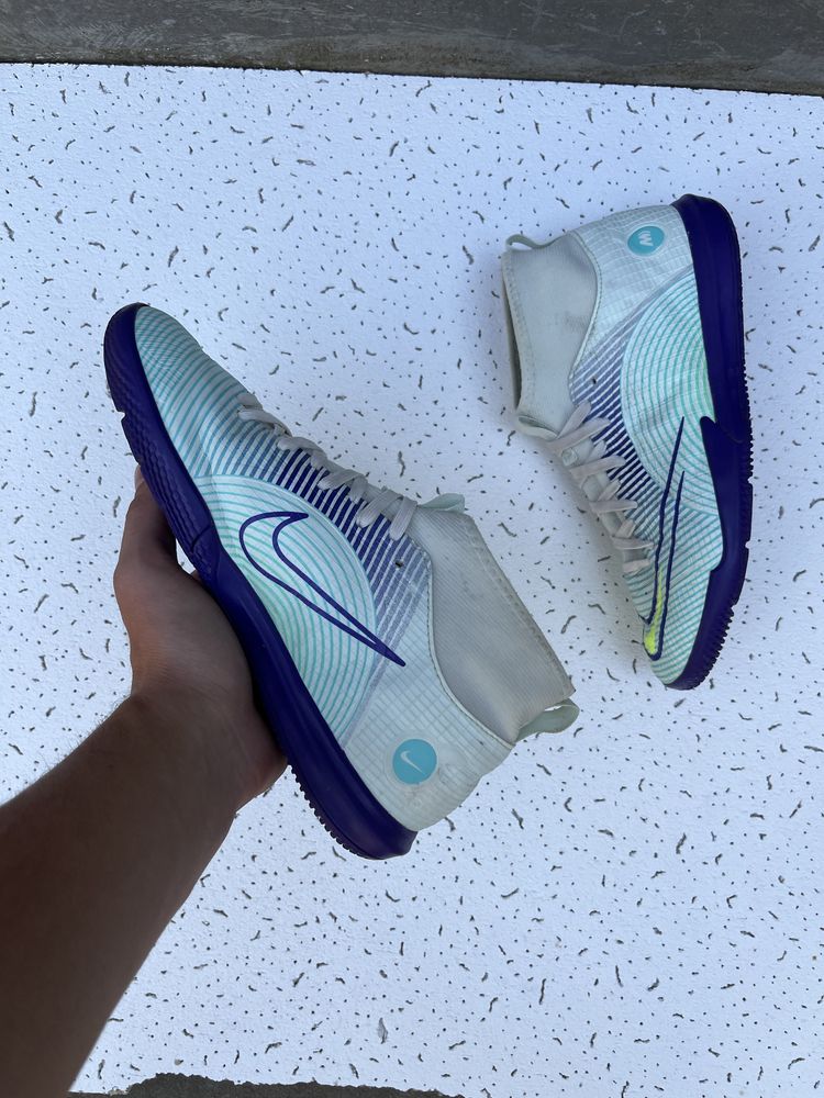 Обувь для зала Nike Mercurial SUPERFLY 8 Academy MDS IC Junior