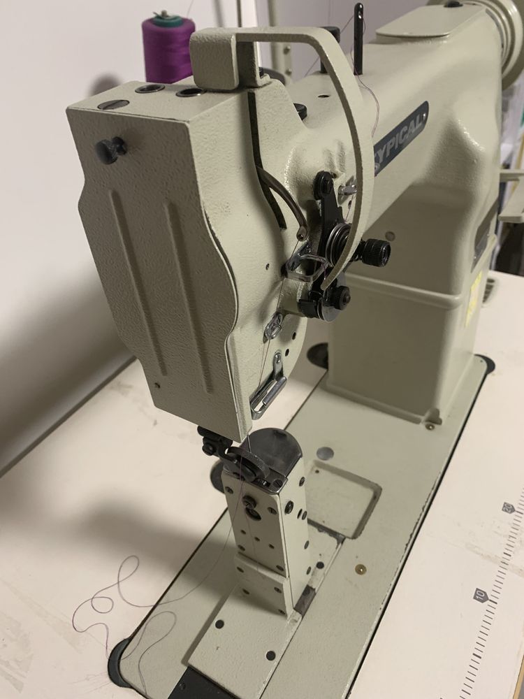 Промислова колонкова  швейна машина TYPICAL GC24016