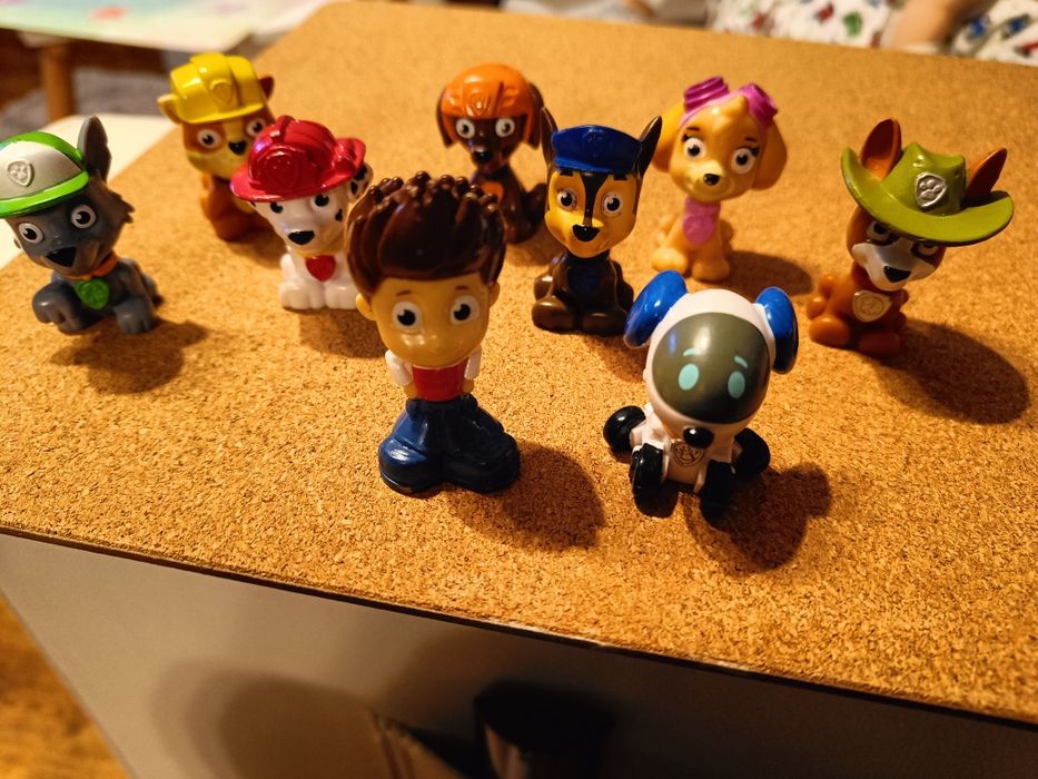 Jak nowe oryginalne spin master figurki saszetki spin master robopies