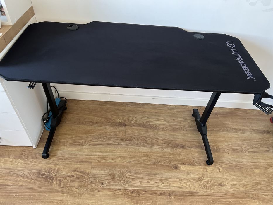 Biurko gamingowe Ultradesk FRAG (Czarne)