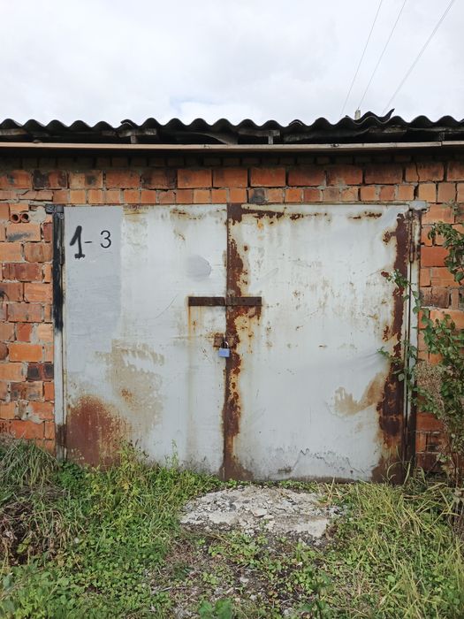 Гараж  на  Шешуково.