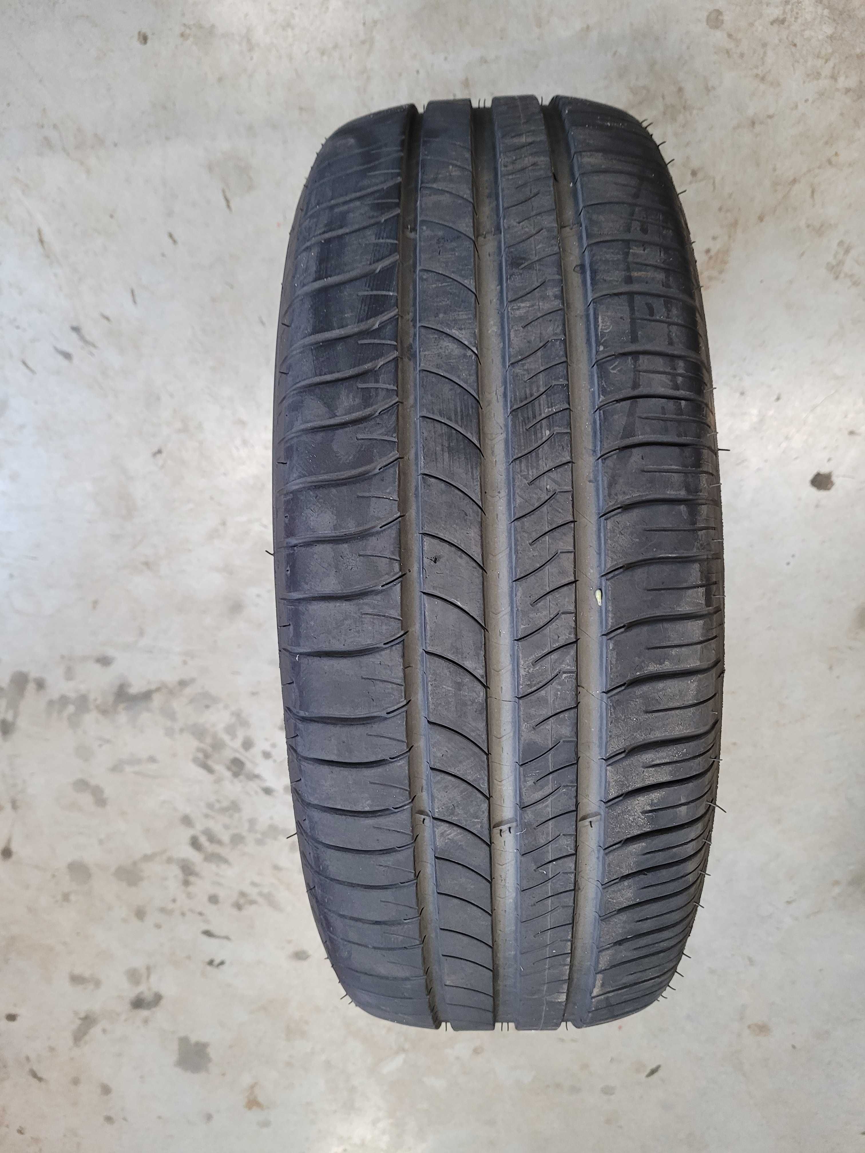 Opona Michelin 215/60 R 16