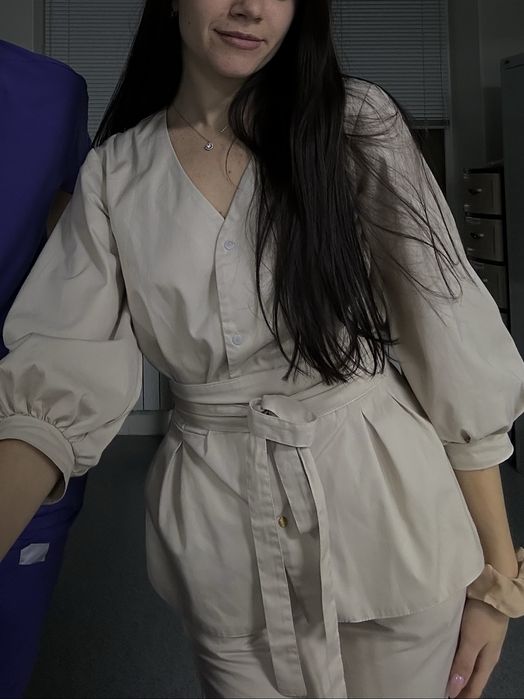 Хірургічний костюм в гарному стані