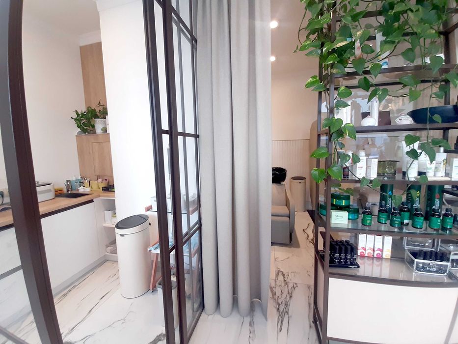 ‼️Салон краси 100 кв.м Осокорки дизайнерський ремонт чудова локація‼️