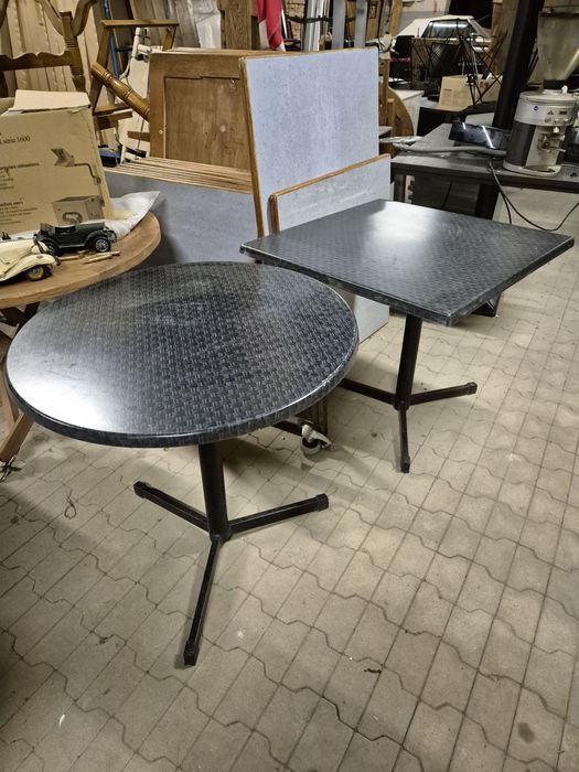 48x Stylowe krzesło rattanowe z modnej restauracji + stoliki