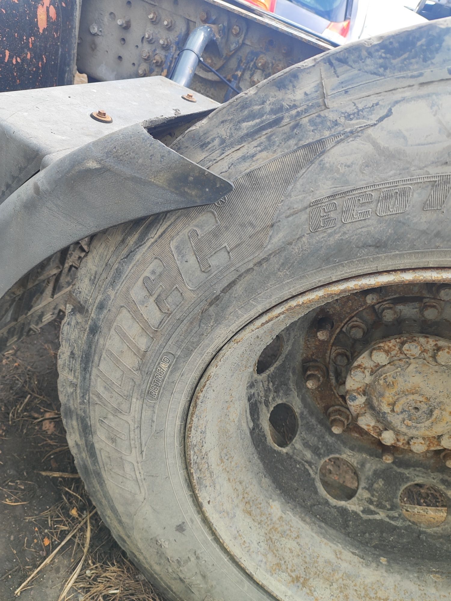 Koło (opona plus felga) colnec premium 315 / 70 R 22,5
