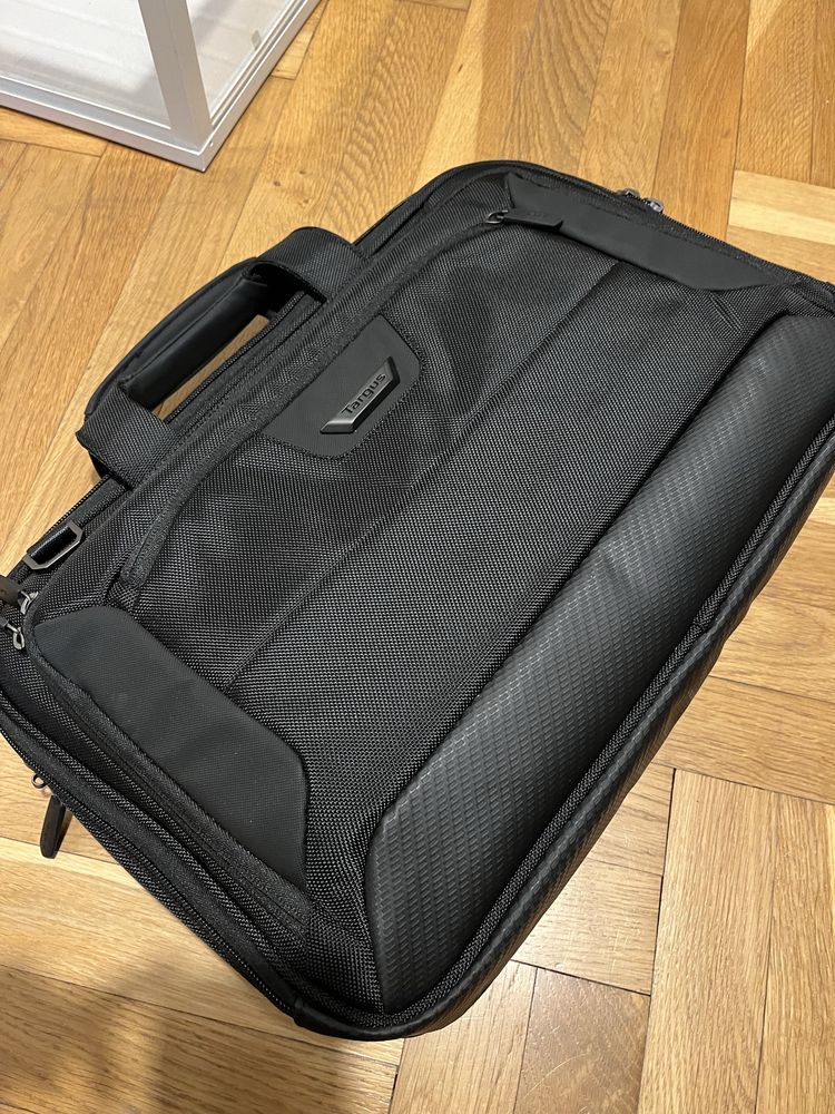 NOWA torba na laptopa Targus Corporate Traveller 15.6 futeral ochronny