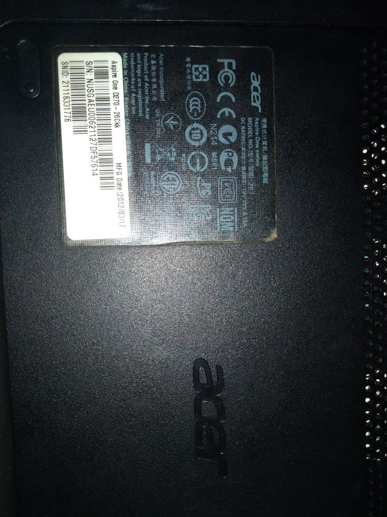 Нетбук Acer aspire one