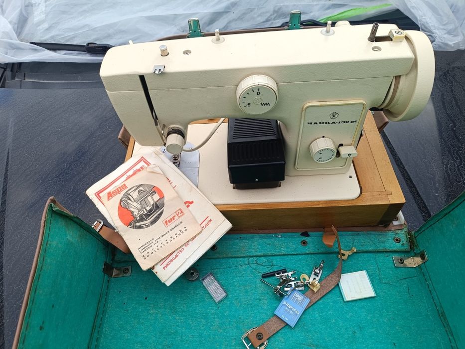 Швейна машинка чайка 132 м