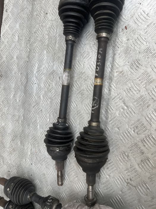 Полуось правая 2.5 Ford Fusion HG9Z3B436E