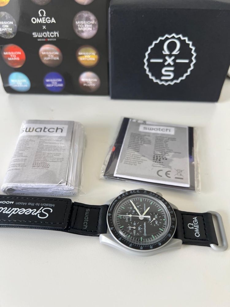 Swatch X omega moonswatch