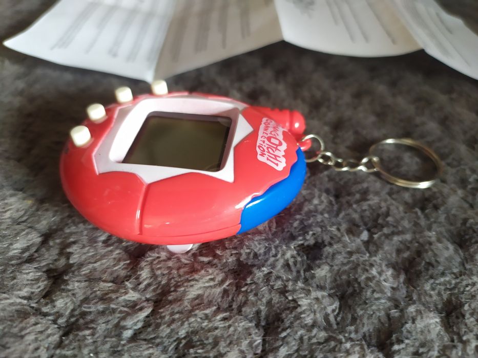 Gra dla dzieci tamagotchi jajko ze zwierzątkiem na prezent