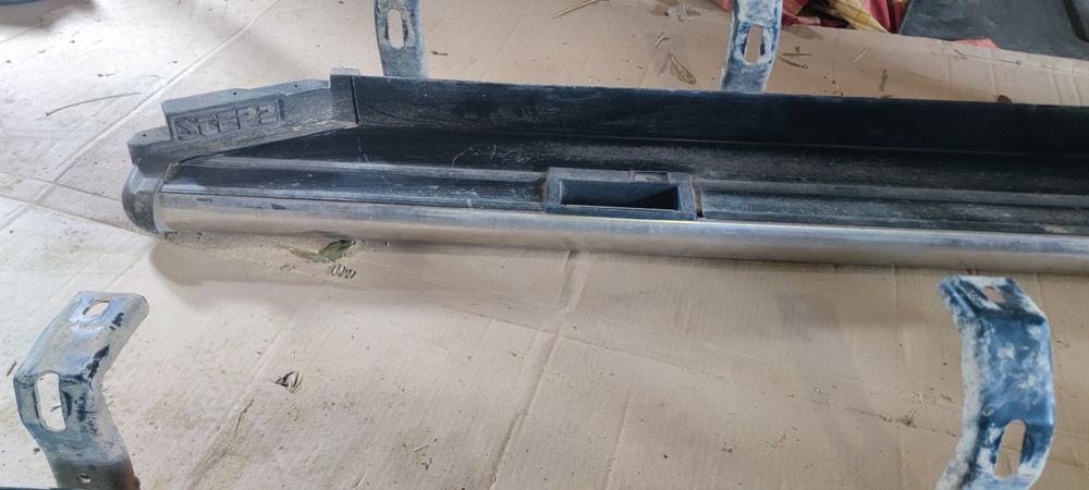 Estribos STEP 2 Mitsubishi Pajero curto 93-99