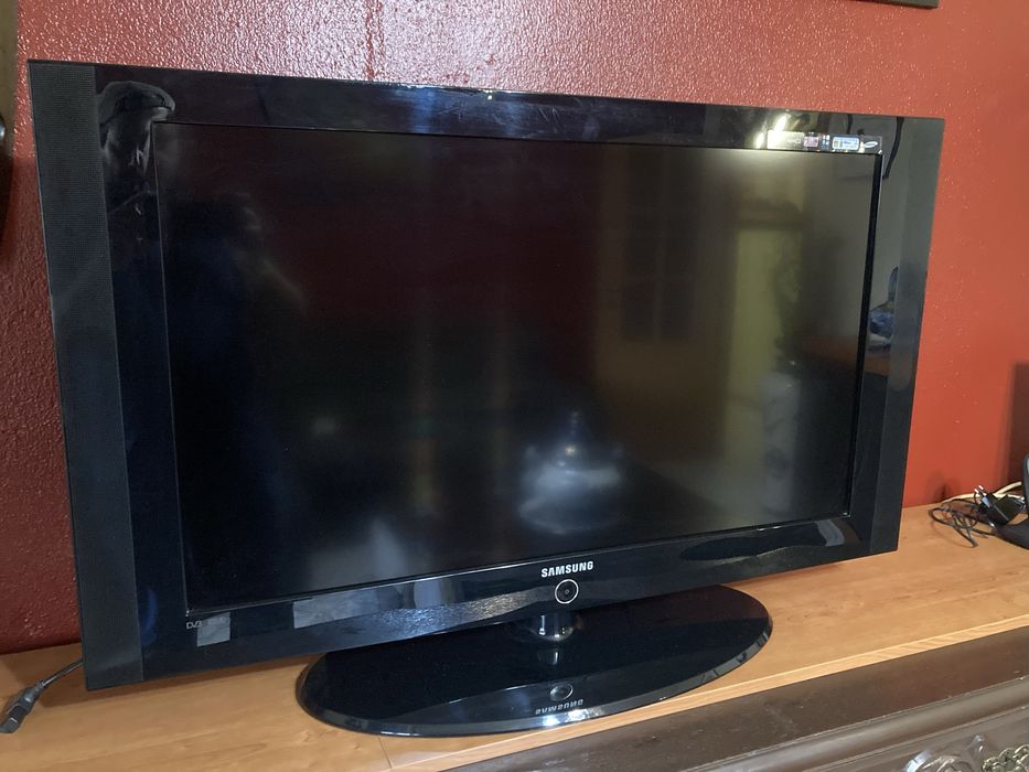 Tv Lcd Samsung 40”