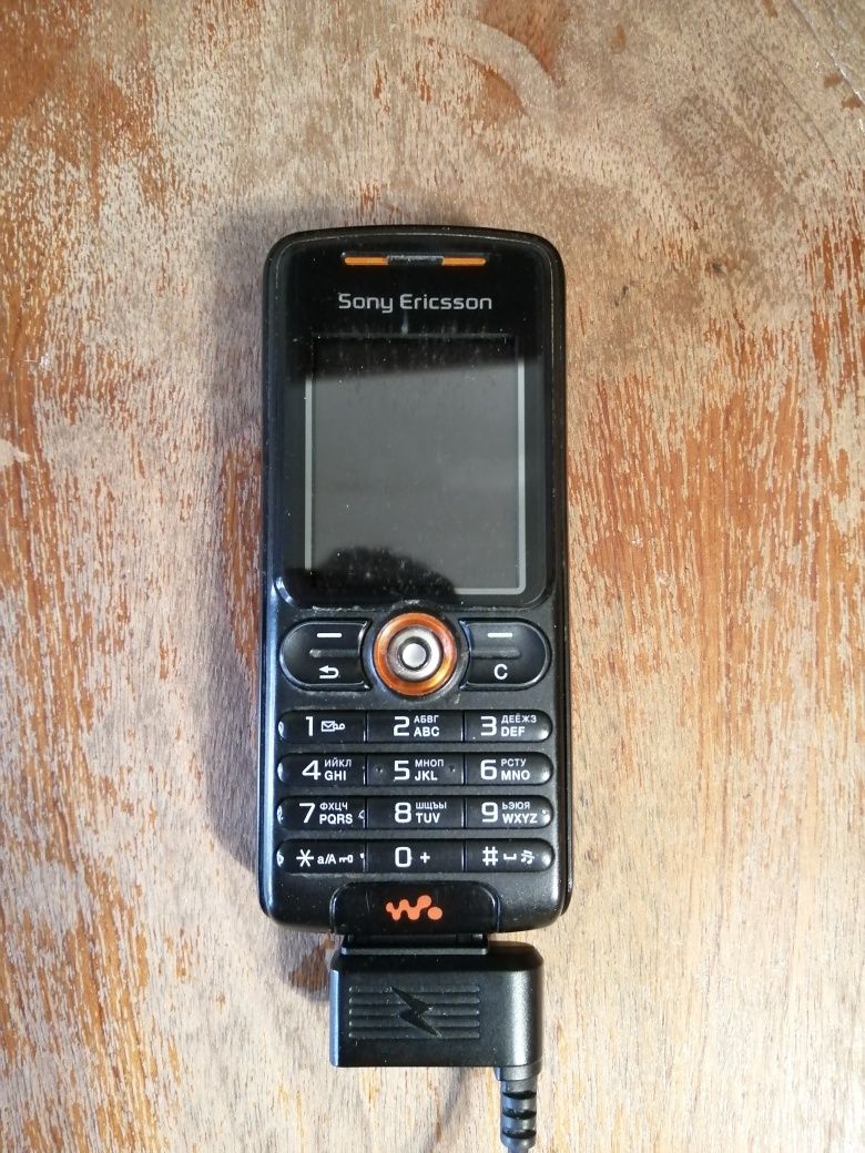 Телефон Sony Ericsson W200i, Nokia 3410, Siemens A57