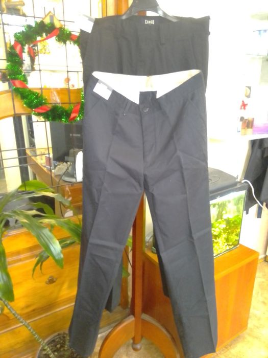 Продам мужские джинсы, две пары.