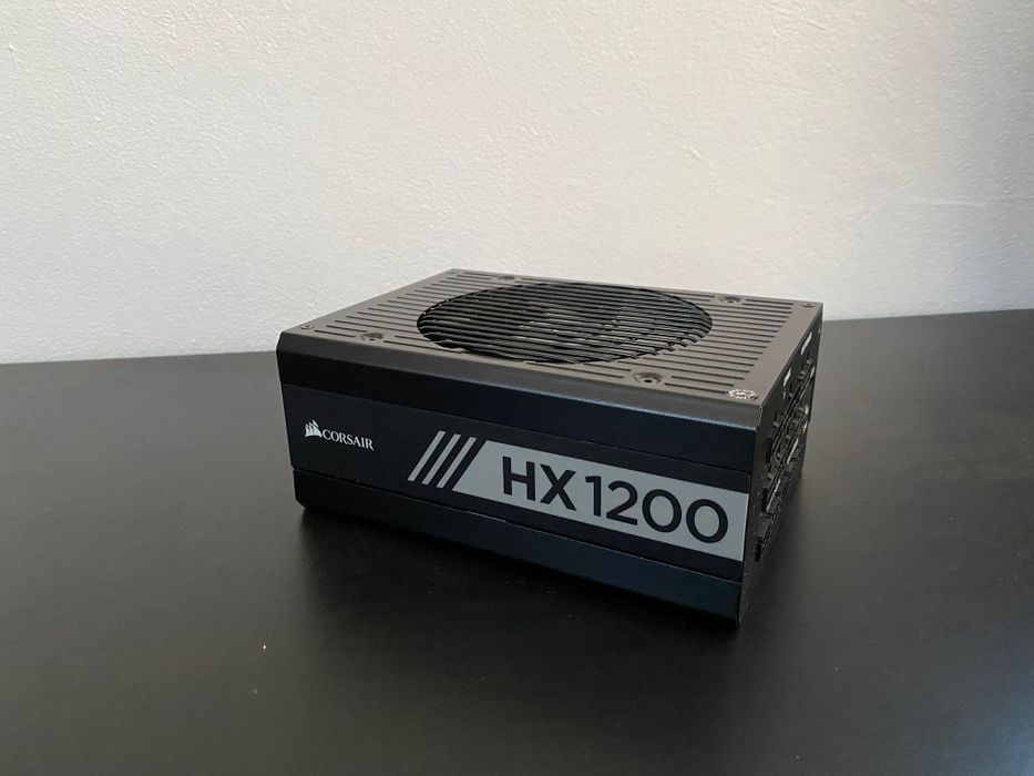 PSU Corsair HX1200 (Peças/Reparação)