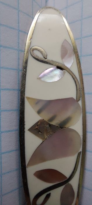 Заколка эмаль перламутр Alpaca mexico