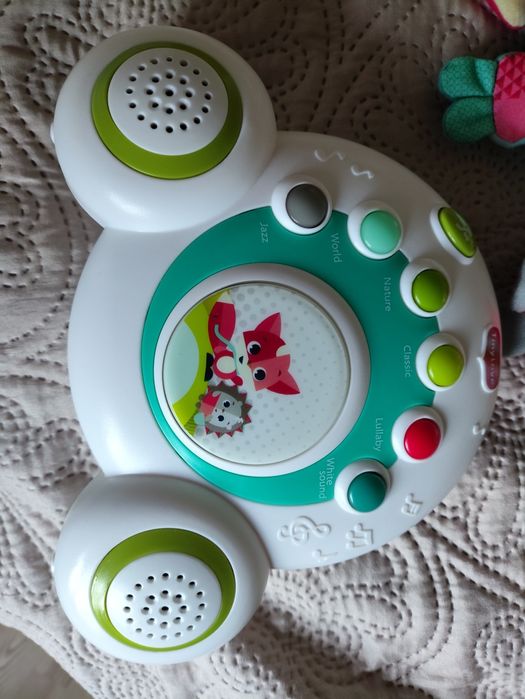 Tiny love karuzela zabawa na łące