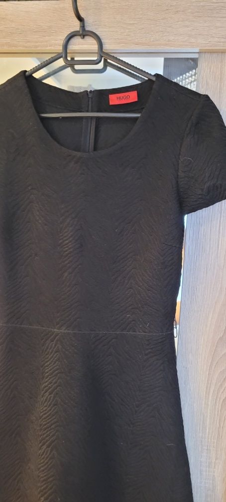 Sukienka Hugo Boss czarna XS