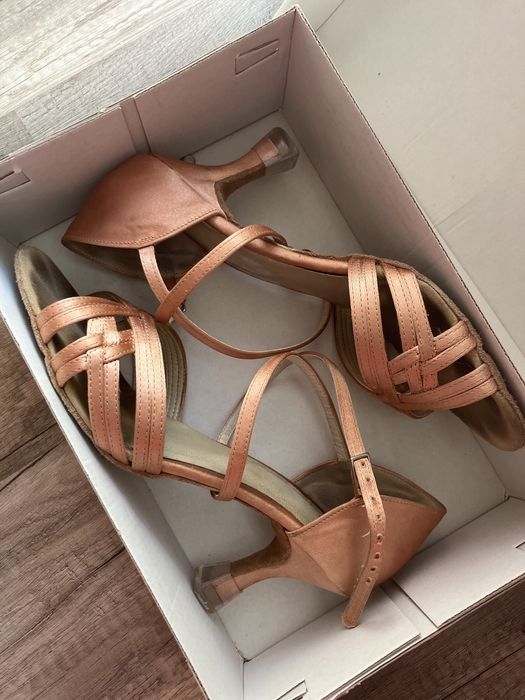 Buty do tańca towarzyskiego latino LA 40 stakato