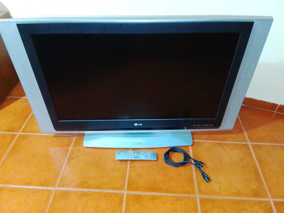 LG televisão cinzenta