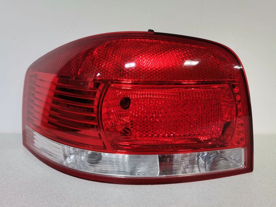 Lampa Tył Lewa AUDI A3 8P 3 drzwi 03-08 Oryginał EUROPA