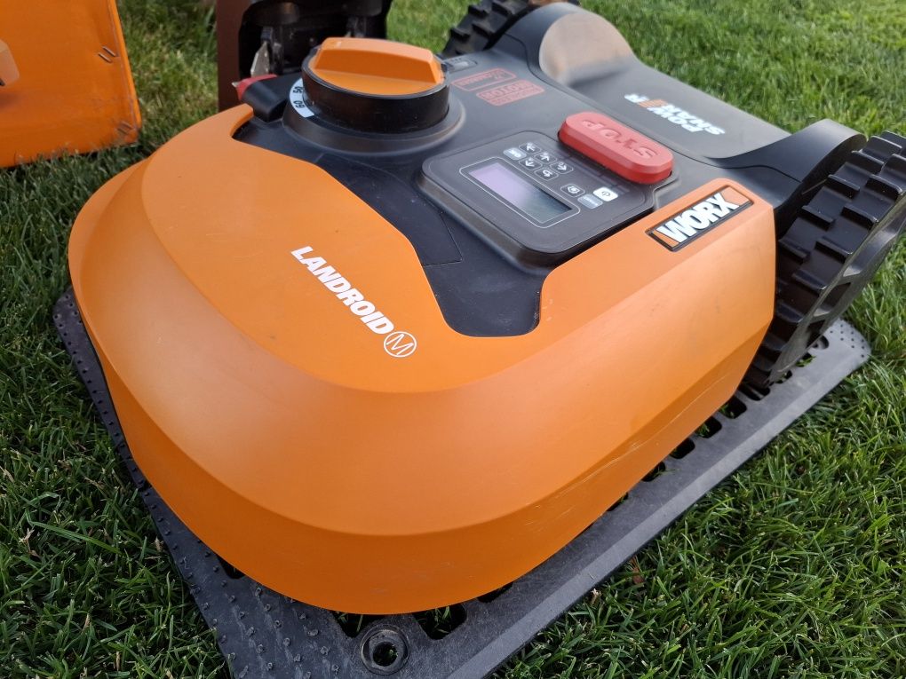 WORX Landroid M700 WR142E robot koszący do 700m2
WR142E | do 700 m²