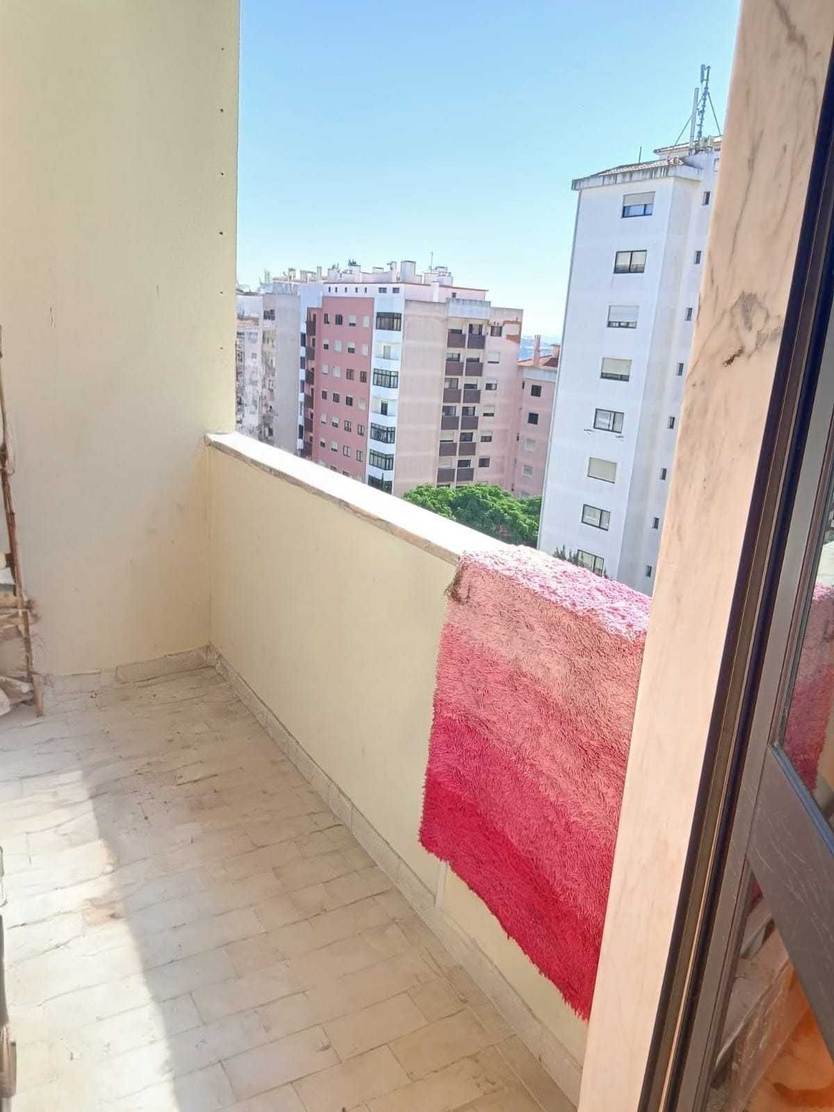 Apartamento T3 em S. Marcos
