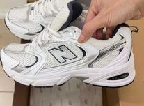 WhiteSilver\NewBalance*Damskie*ModaMR530SG UnisexTrampki.37.5