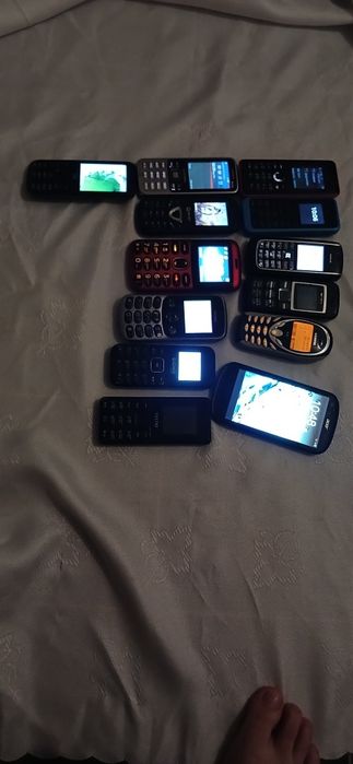 Продам лот робочих телефонів тільки лотом ціна 1750